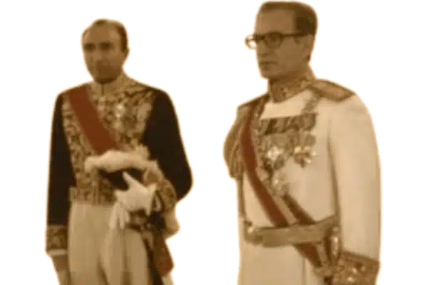 اسدلله اعلم درکنار پهلوی